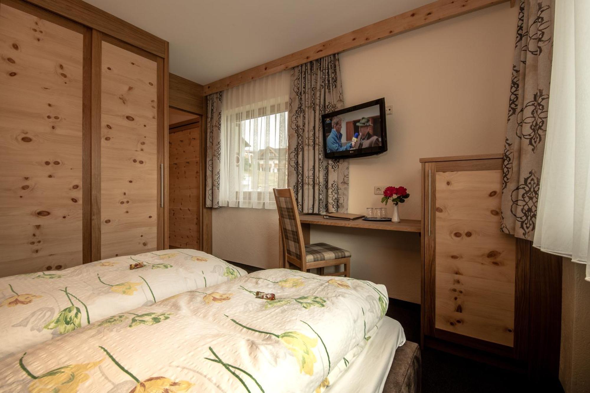 Hotel Garni Sonnenheim 费斯 外观 照片